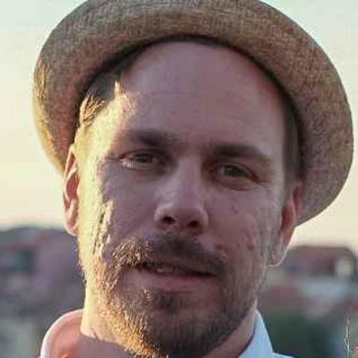 Contact person for job ad